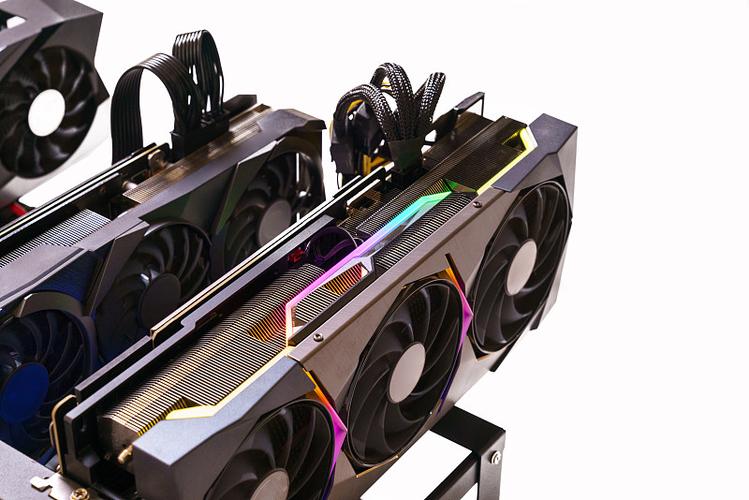 AAVE大户如何利用1000万美元利差套利实现100%年化收益？